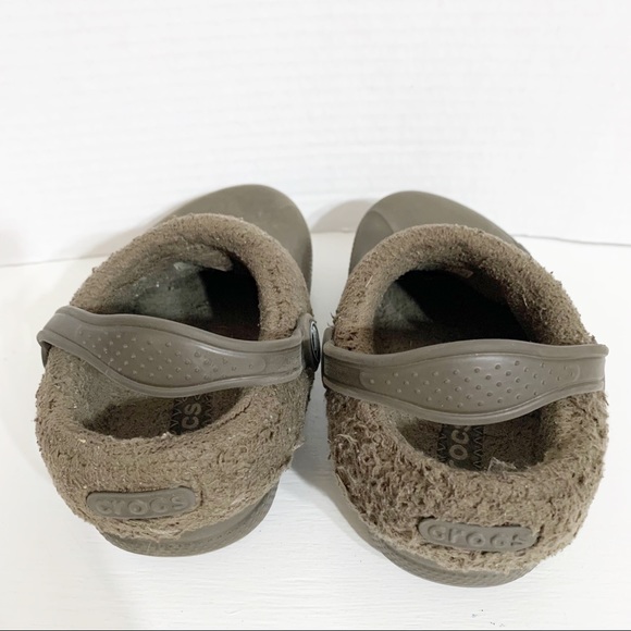 Dual Crocs Comfort™ Faux Fur Lined Adjustable Strap Croc Shoes Warm Brown 10-11 - Picture 10 of 13